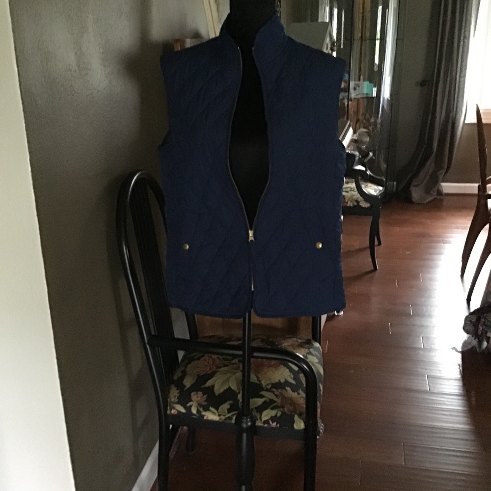 Navy Blue Lands End quilted vest, M, 10-12